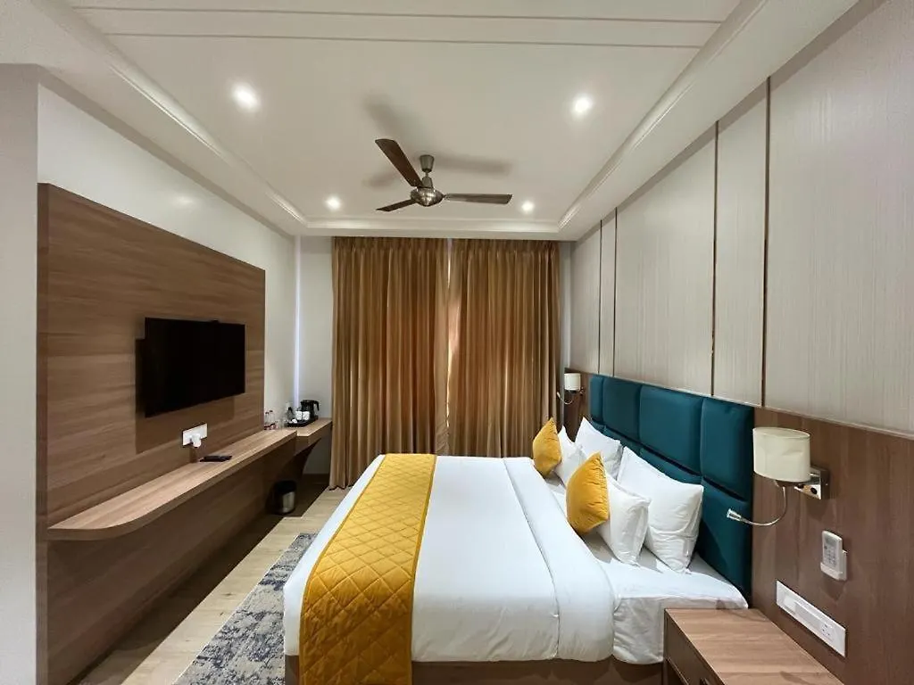 Diamond The Grand Hotel Igi Airport New Delhi